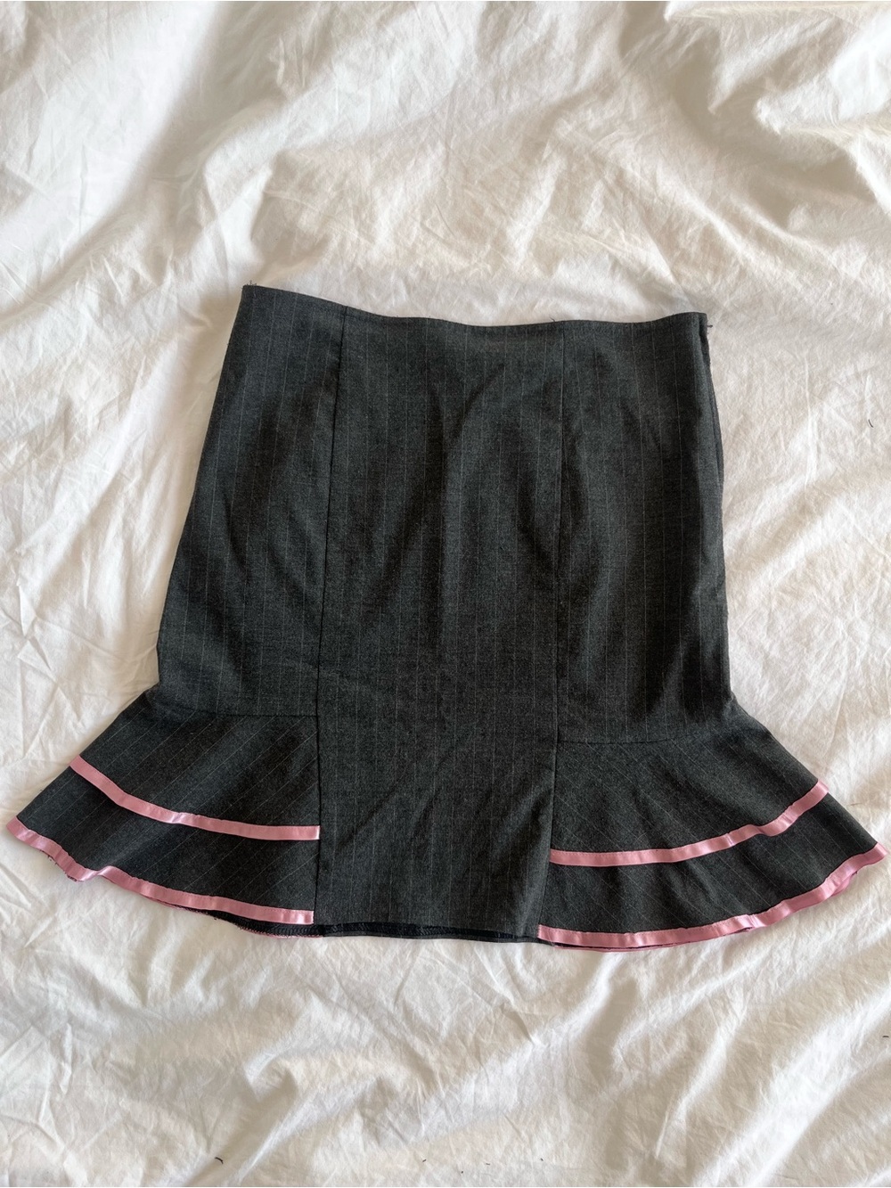 Y2K Charcoal Grey Pinstripe Flared Hem Skirt with Pink Ribbon Trim